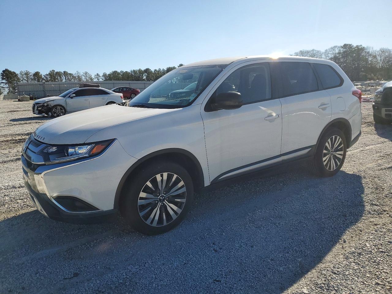 MITSUBISHI OUTLANDER 2019