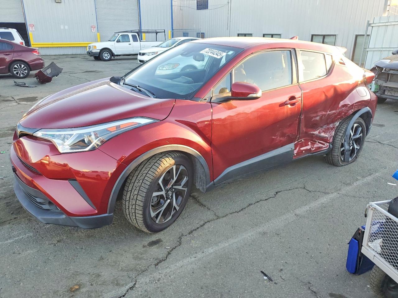 TOYOTA C-HR XLE 2018