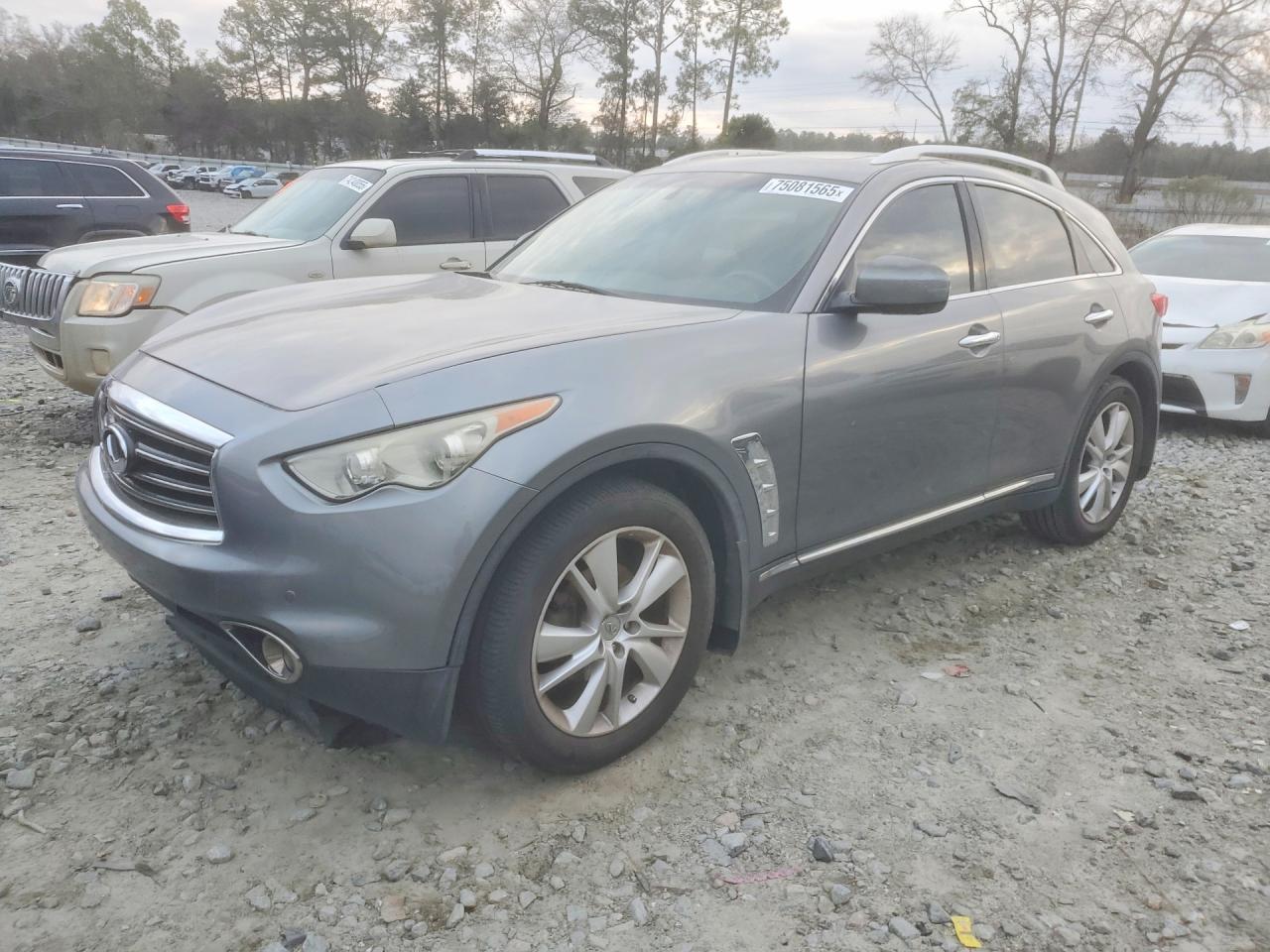 INFINITI FX35 2012