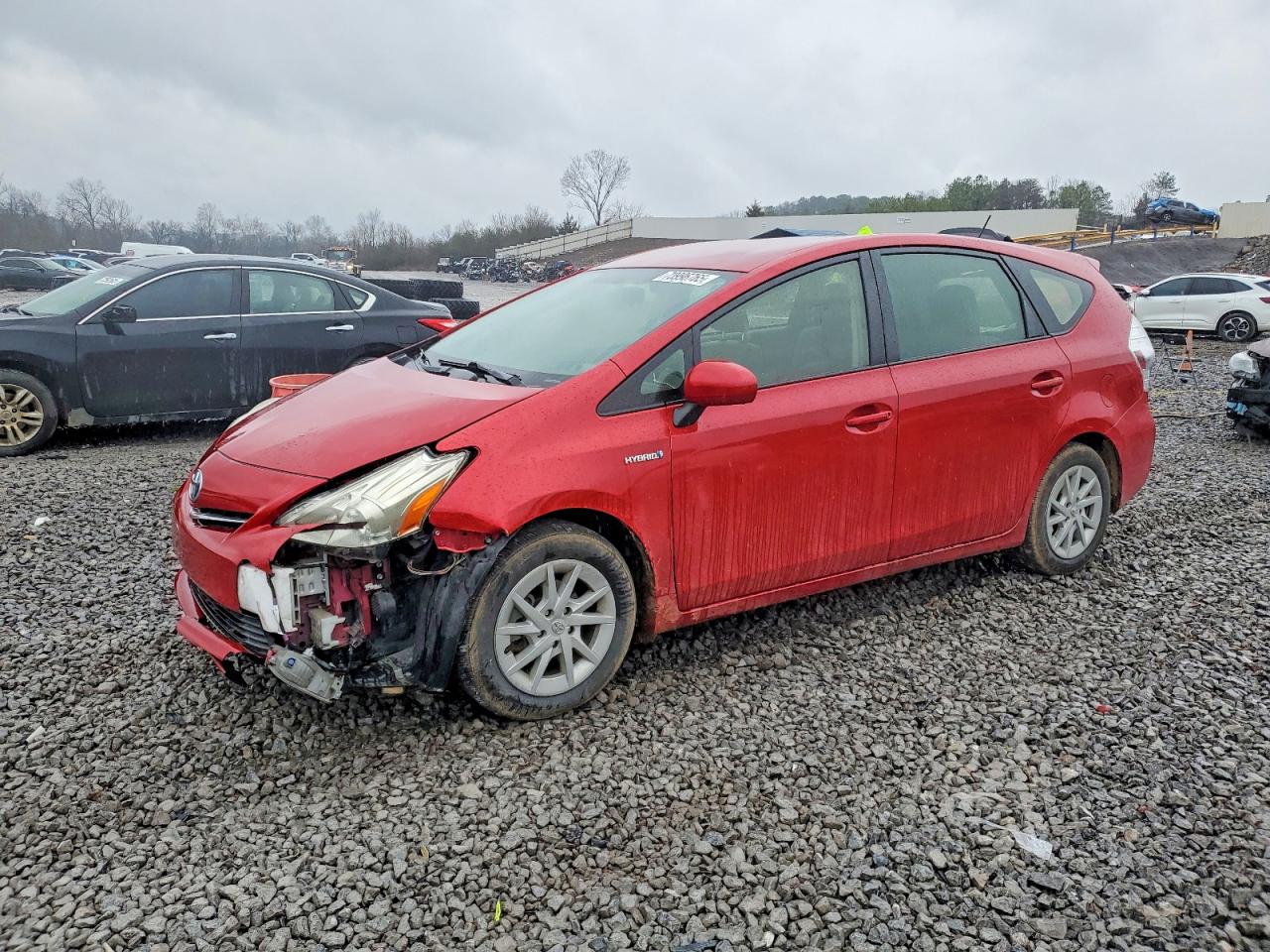 TOYOTA PRIUS V 2013