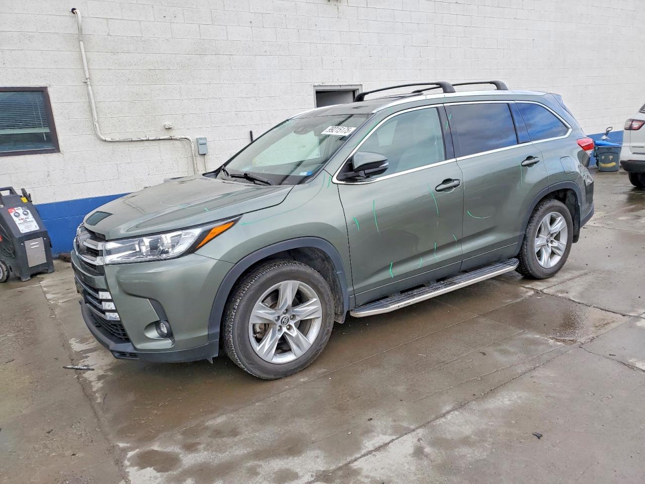 TOYOTA HIGHLANDER 2019
