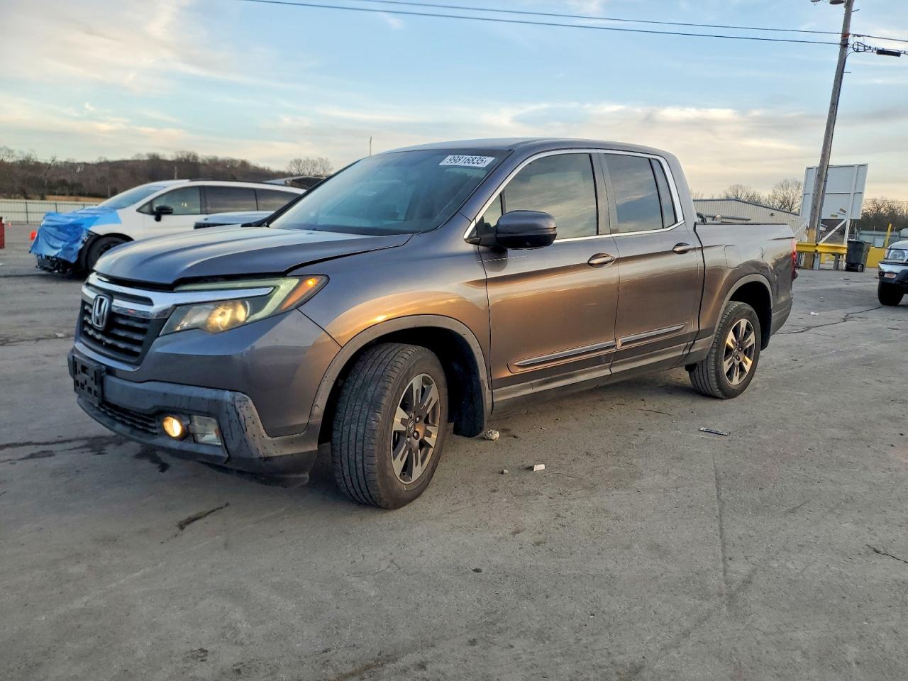 HONDA RIDGELINE 2017