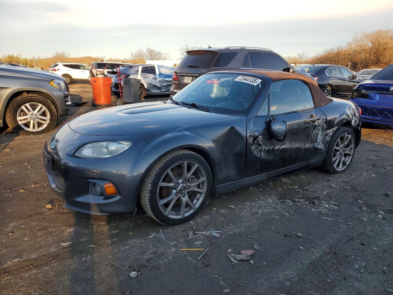 MAZDA MX-5 MIATA 2015