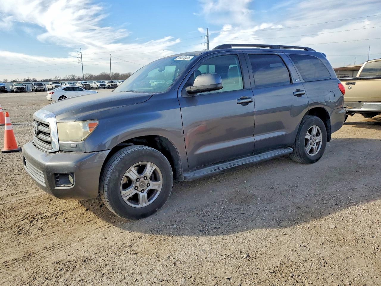 TOYOTA SEQUOIA SR 2011