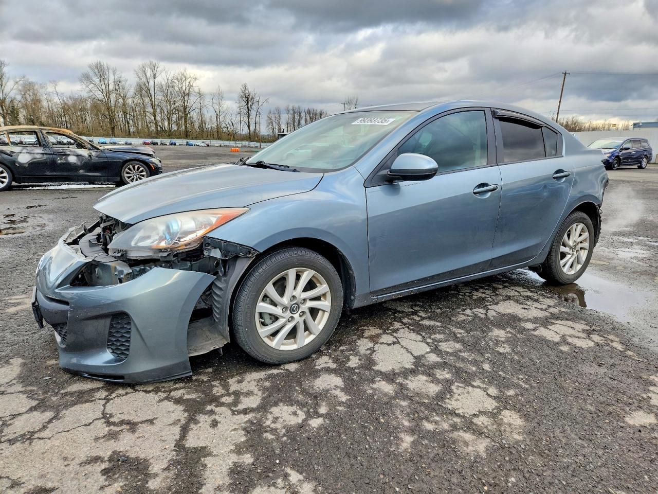 MAZDA 3 2013