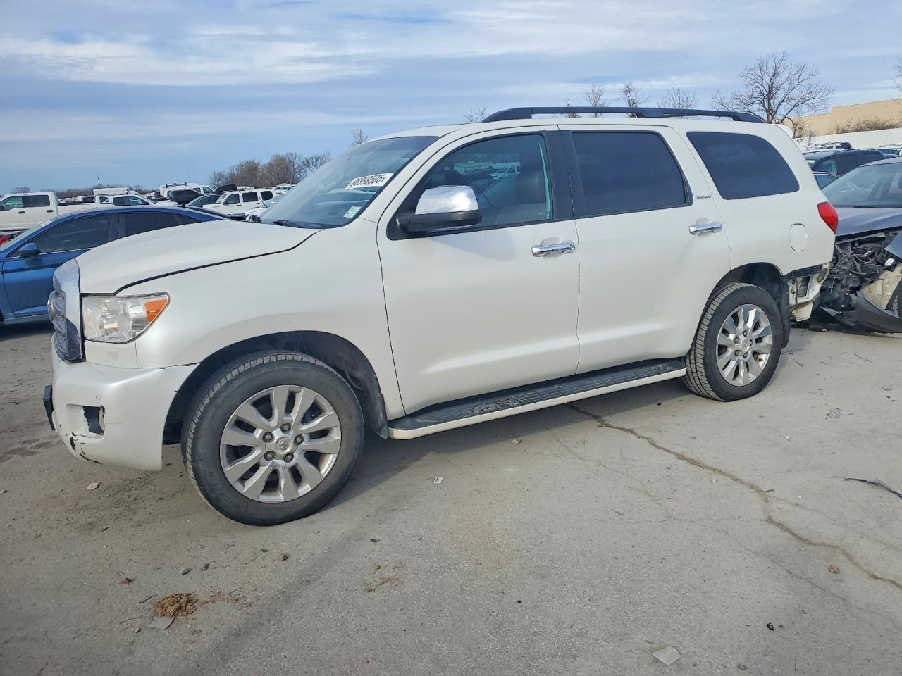 TOYOTA SEQUOIA 2010