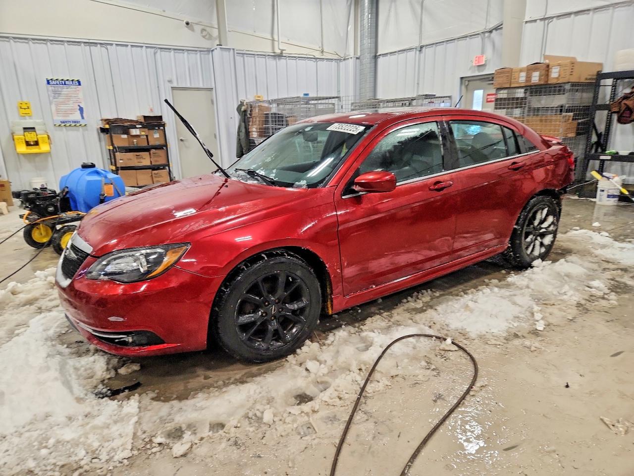 CHRYSLER 200 2013