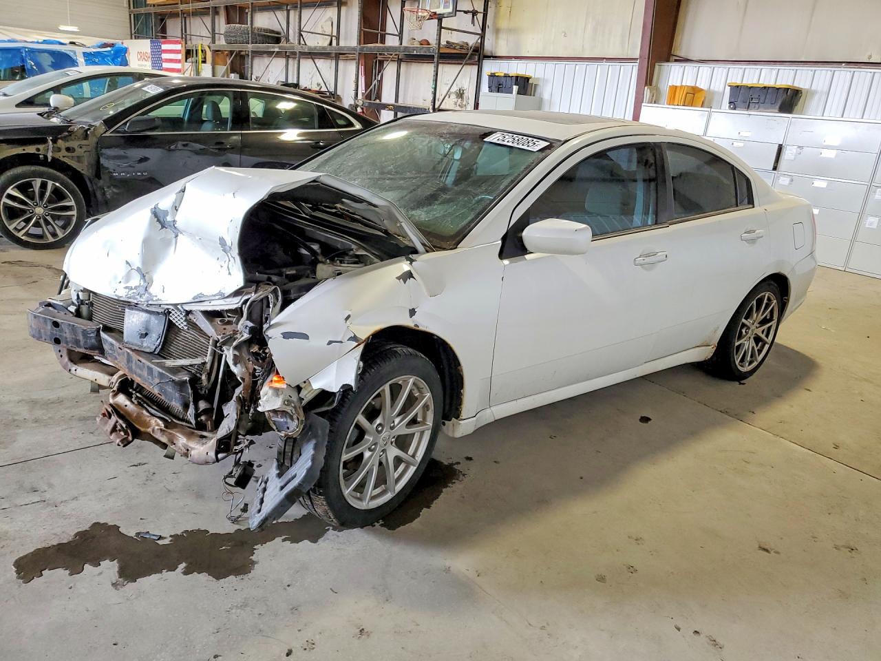 MITSUBISHI GALANT 2011
