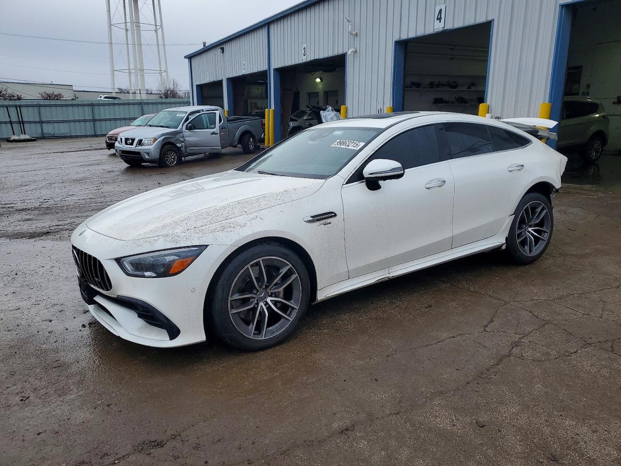 MERCEDES-BENZ AMG GT 2022