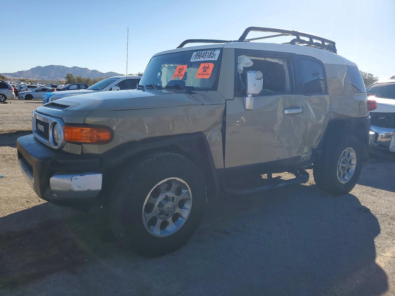 TOYOTA FJ CRUISER 2012