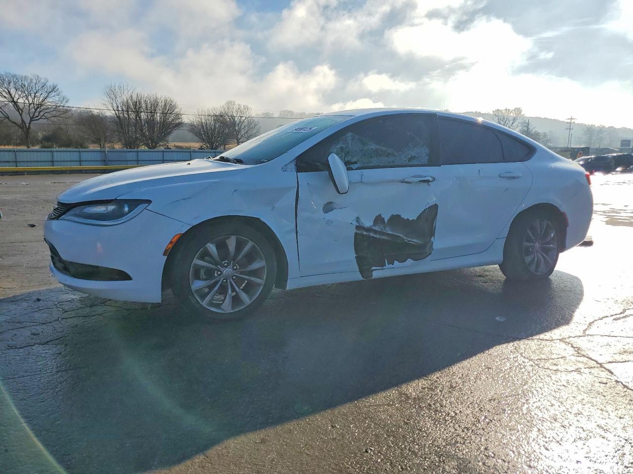 CHRYSLER 200 2015