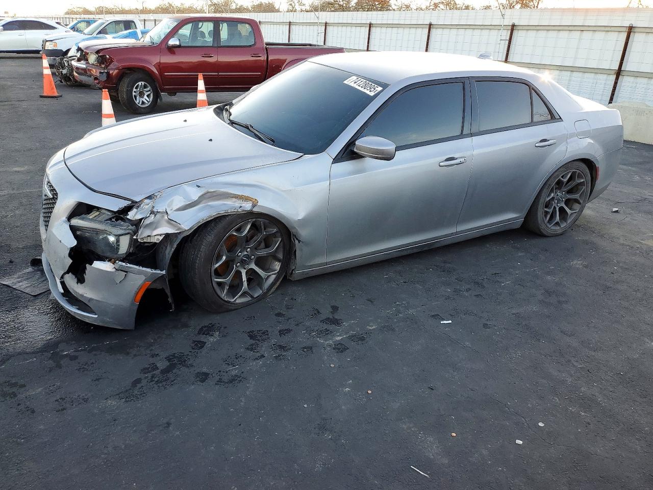 CHRYSLER 300 2015