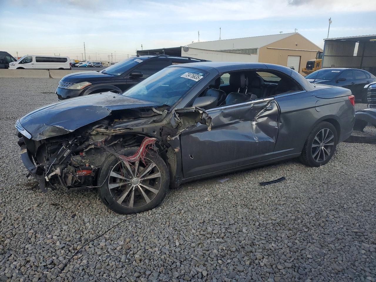 CHRYSLER 200 2012
