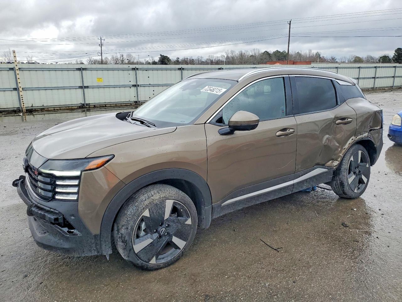 NISSAN KICKS 2025