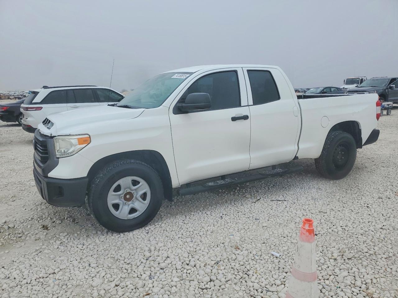 TOYOTA TUNDRA 2016