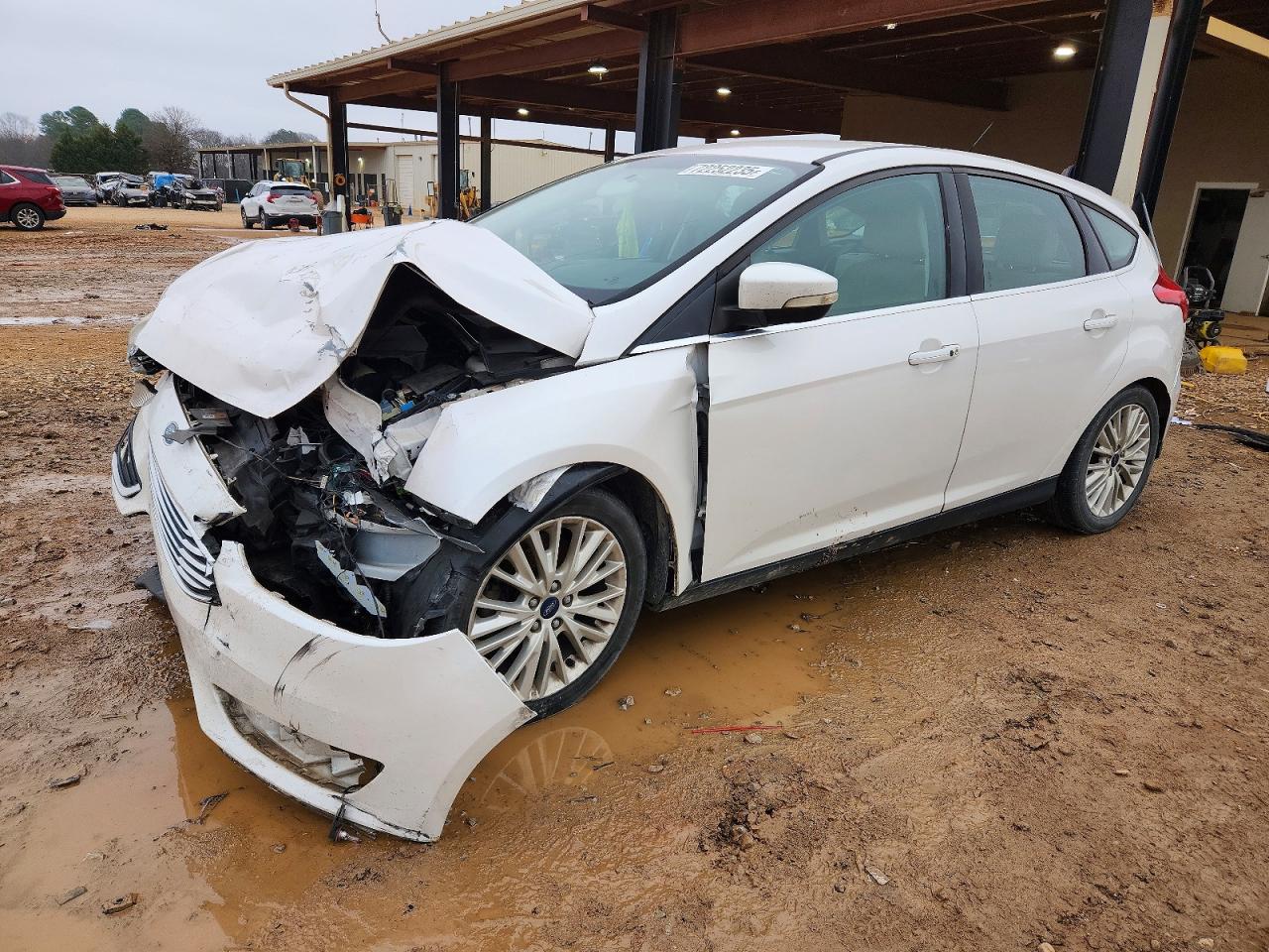 FORD FOCUS 2016