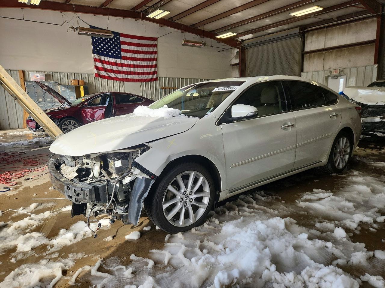 TOYOTA AVALON 2015