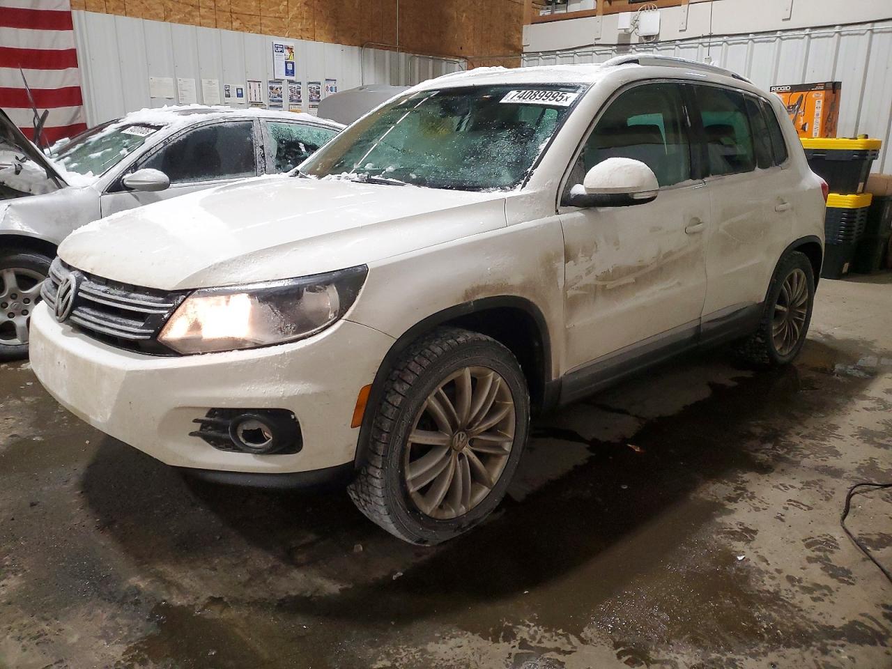 VOLKSWAGEN TIGUAN 2013