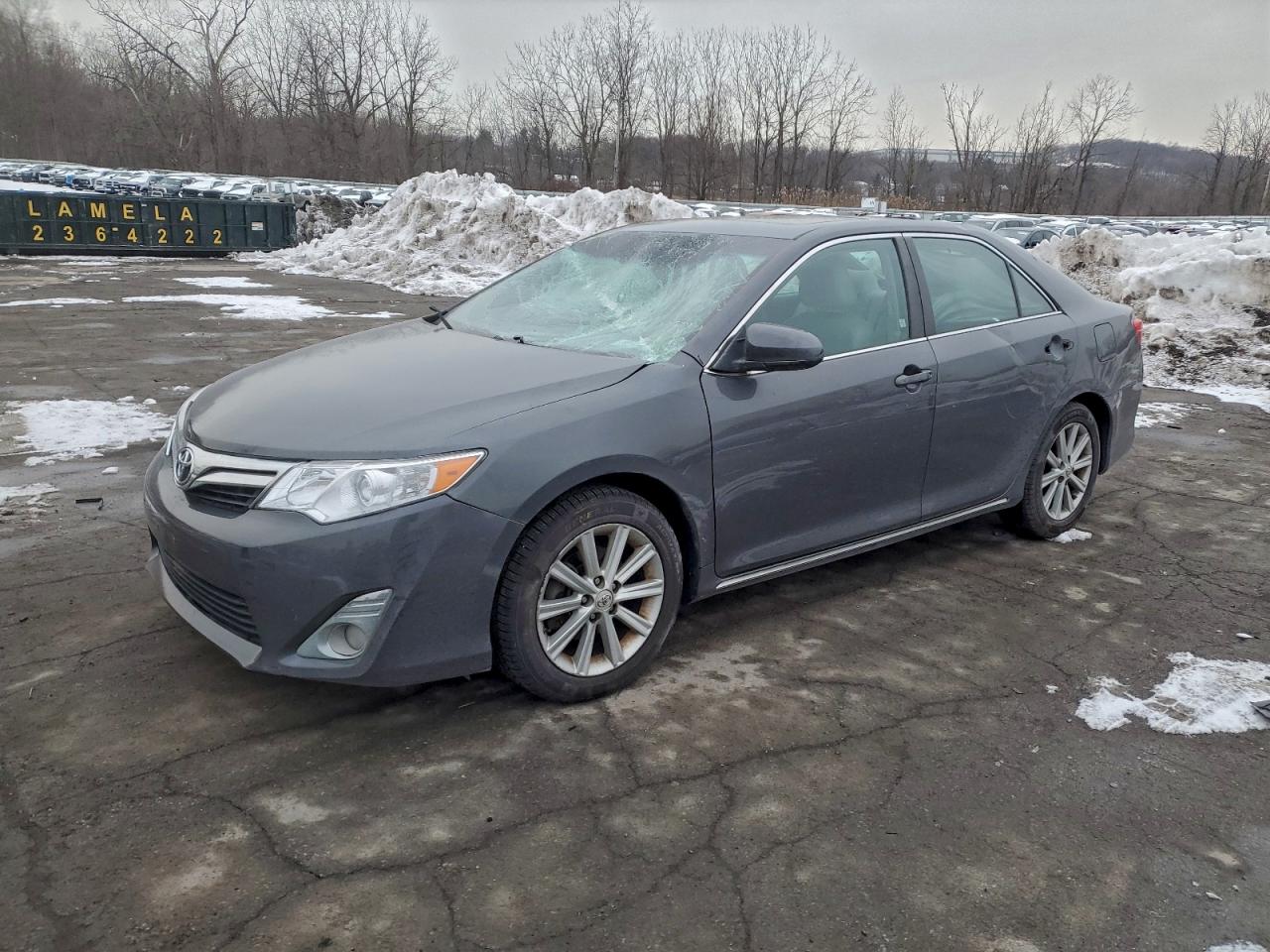 TOYOTA CAMRY BASE 2012