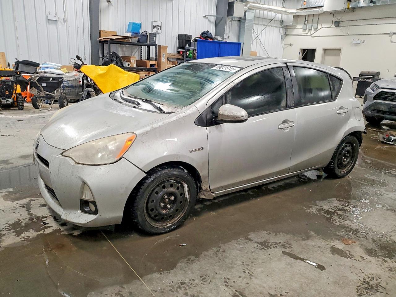 TOYOTA PRIUS C 2012
