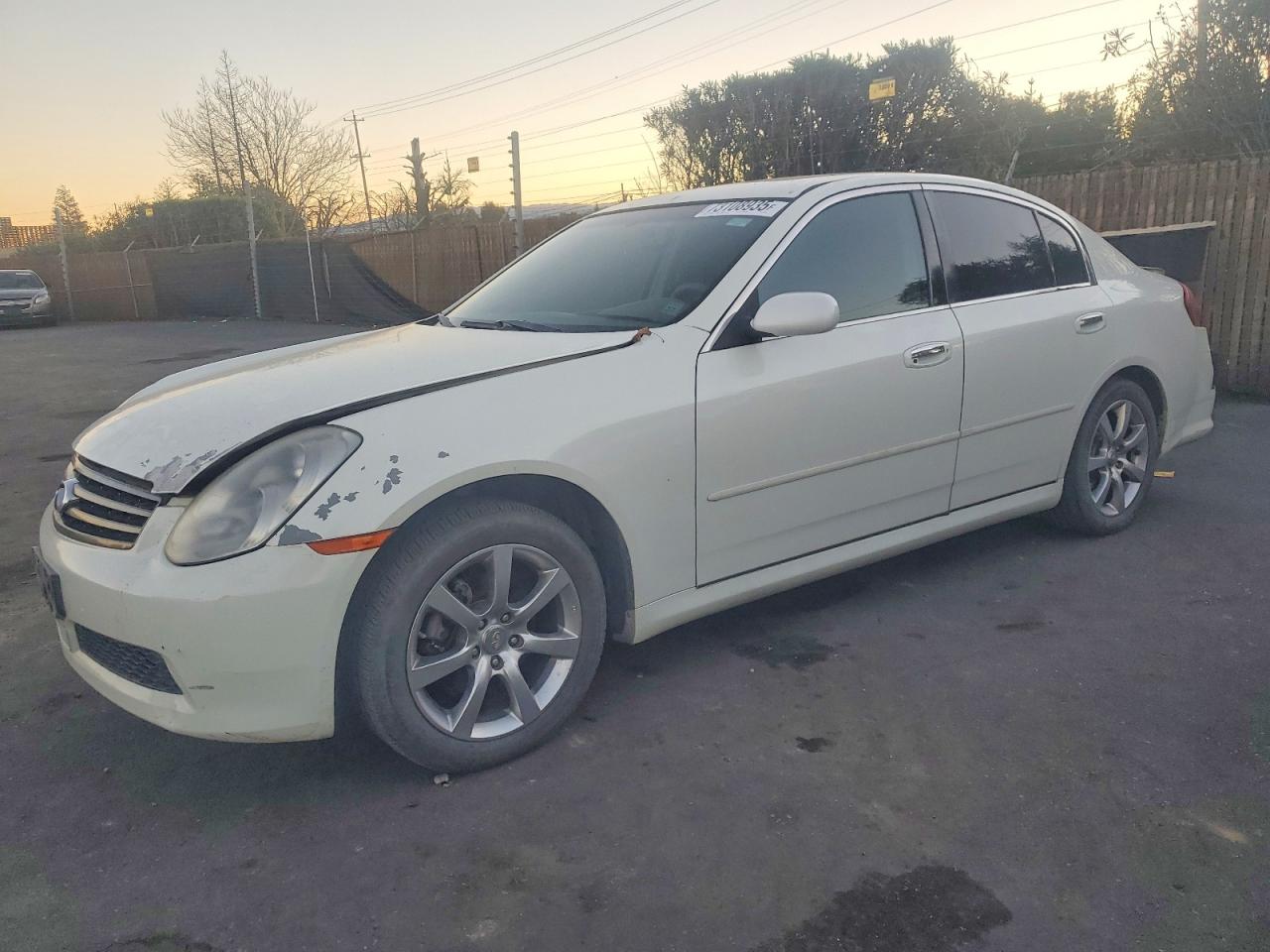 INFINITI G35 2005