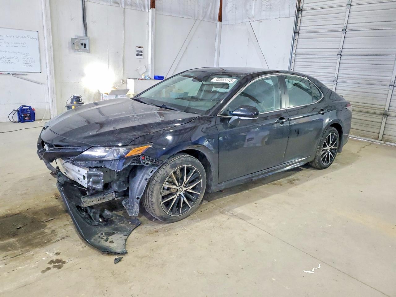 TOYOTA CAMRY 2024