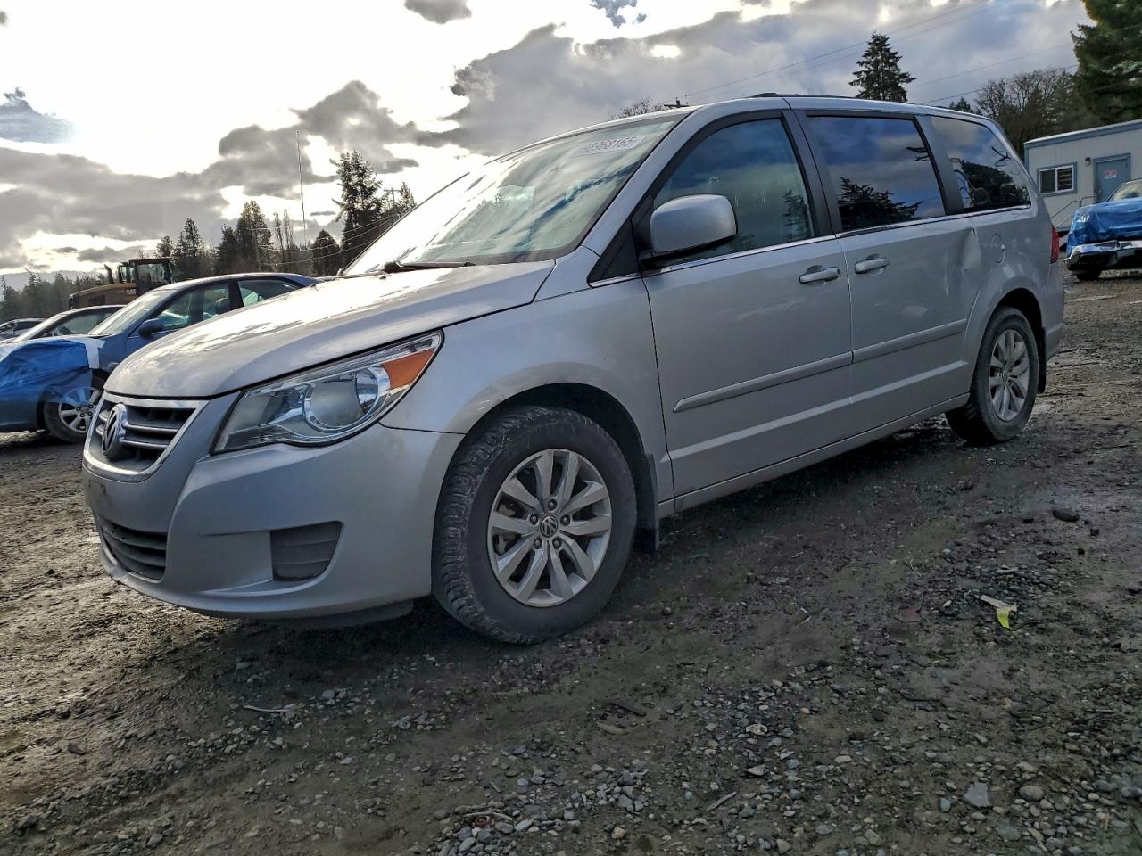 VOLKSWAGEN ROUTAN SE 2012