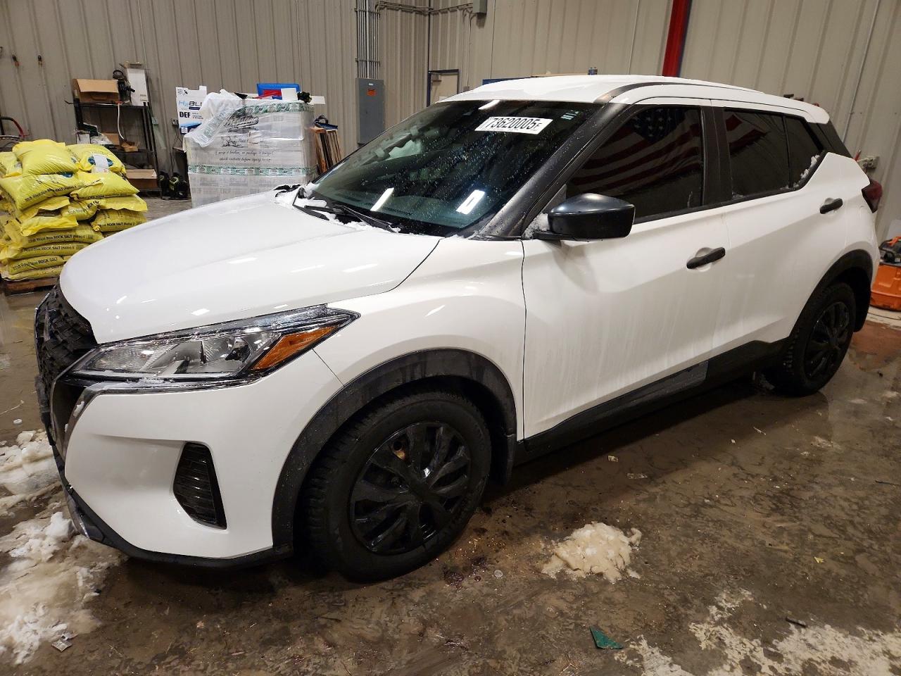NISSAN KICKS 2023