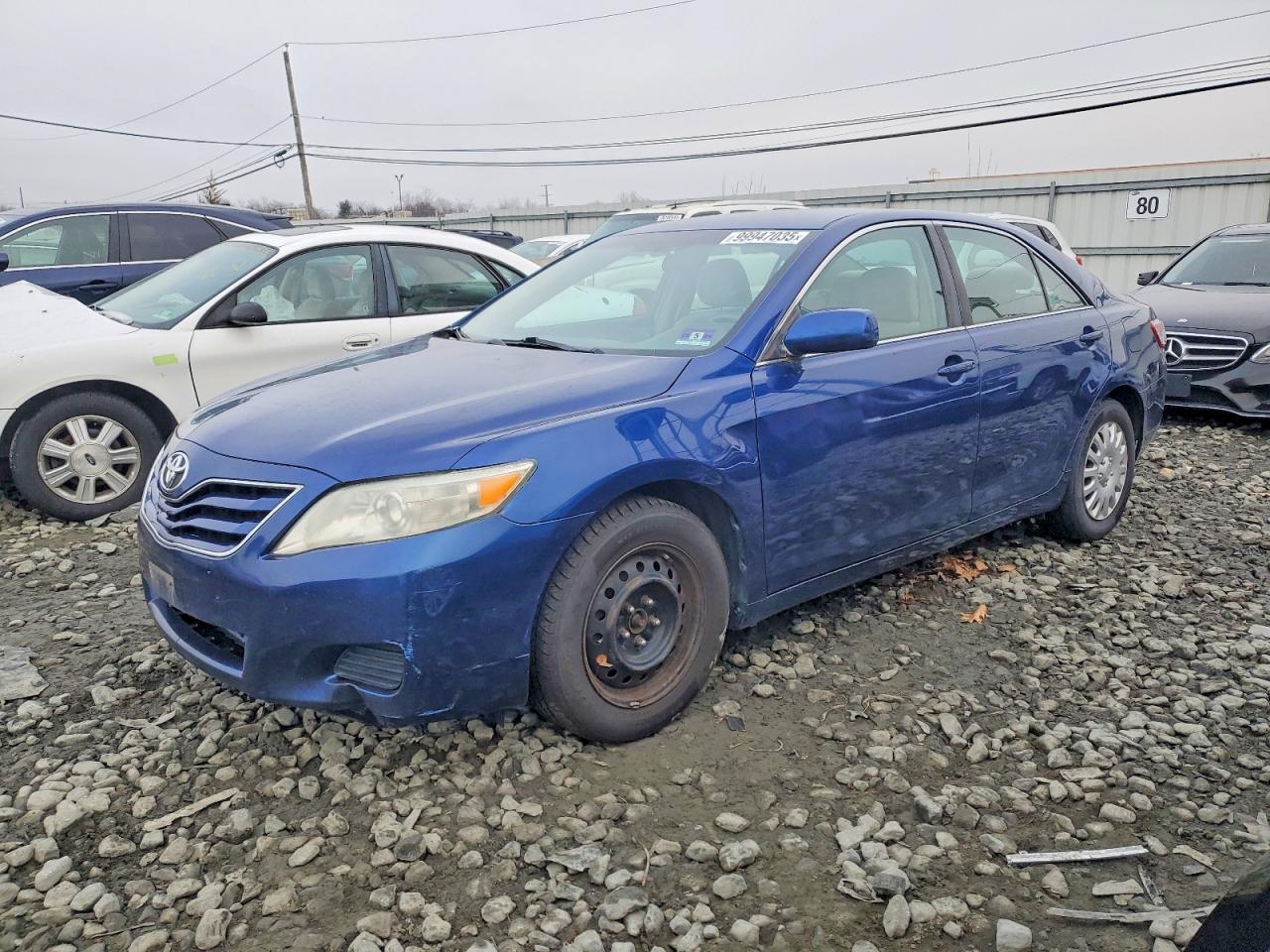 TOYOTA CAMRY BASE 2011
