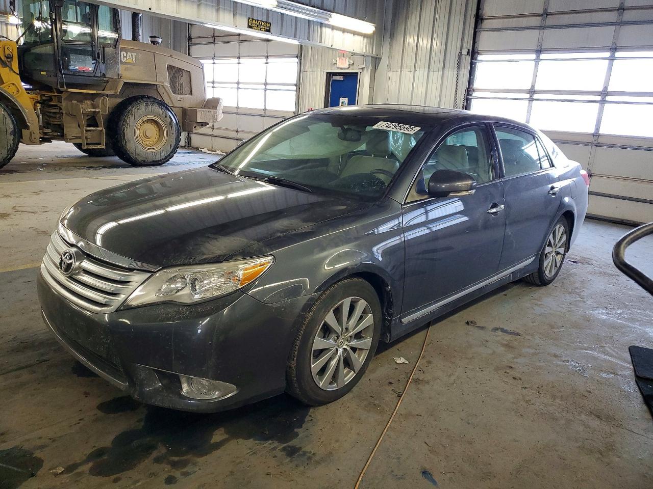 TOYOTA AVALON 2011