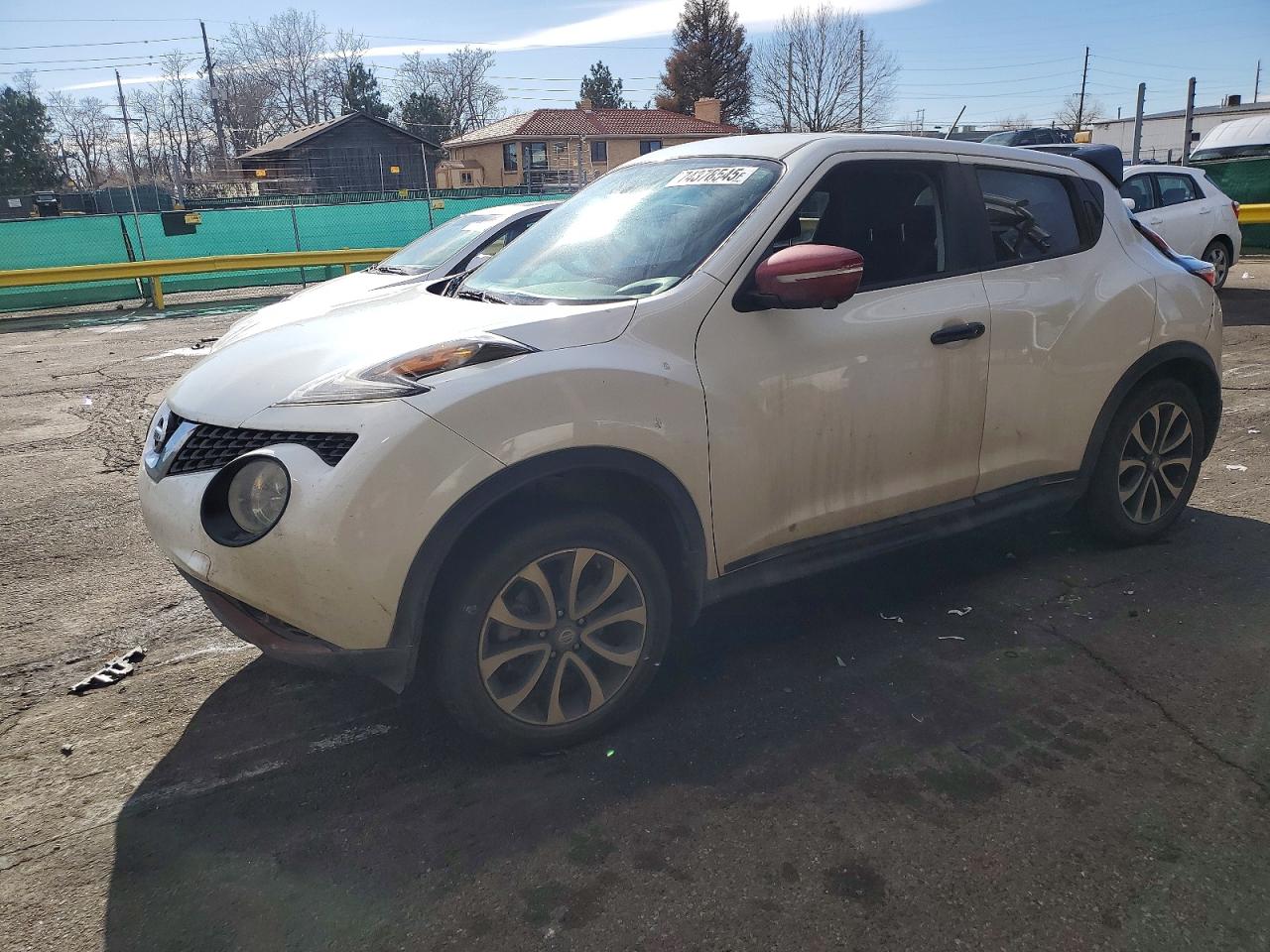 NISSAN JUKE 2015