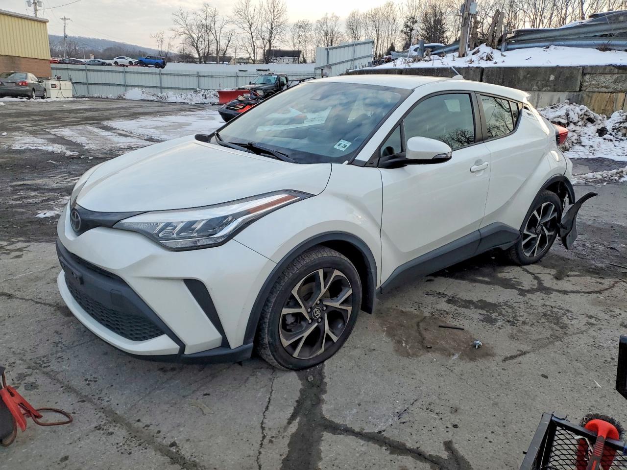 TOYOTA C-HR 2021