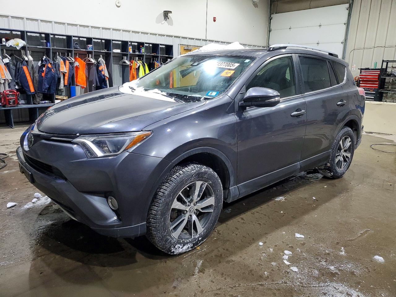 TOYOTA RAV4 2018