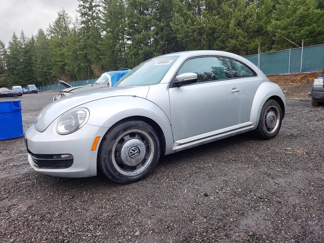VOLKSWAGEN BEETLE 2012
