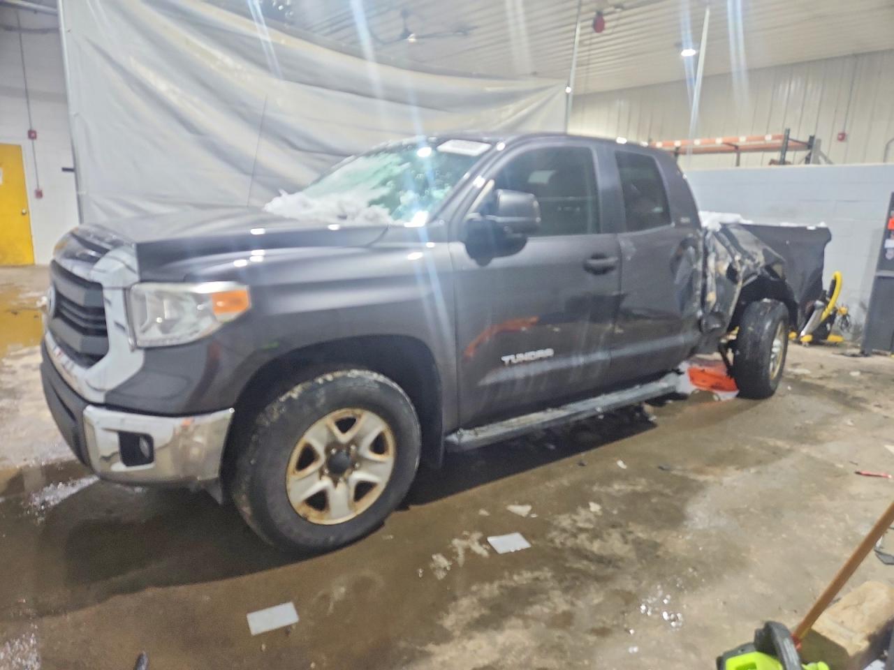 TOYOTA TUNDRA 2014