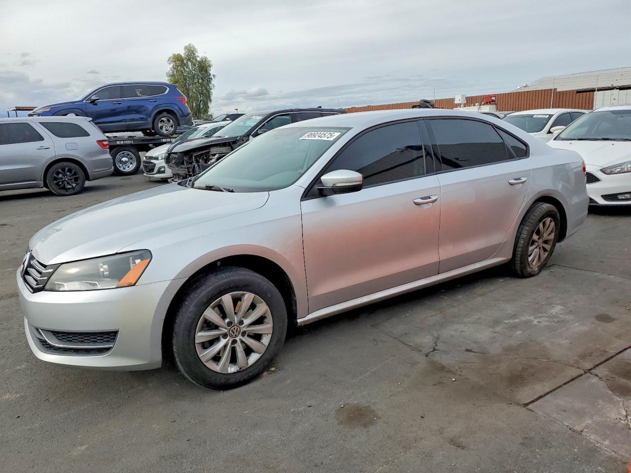 VOLKSWAGEN PASSAT S 2013