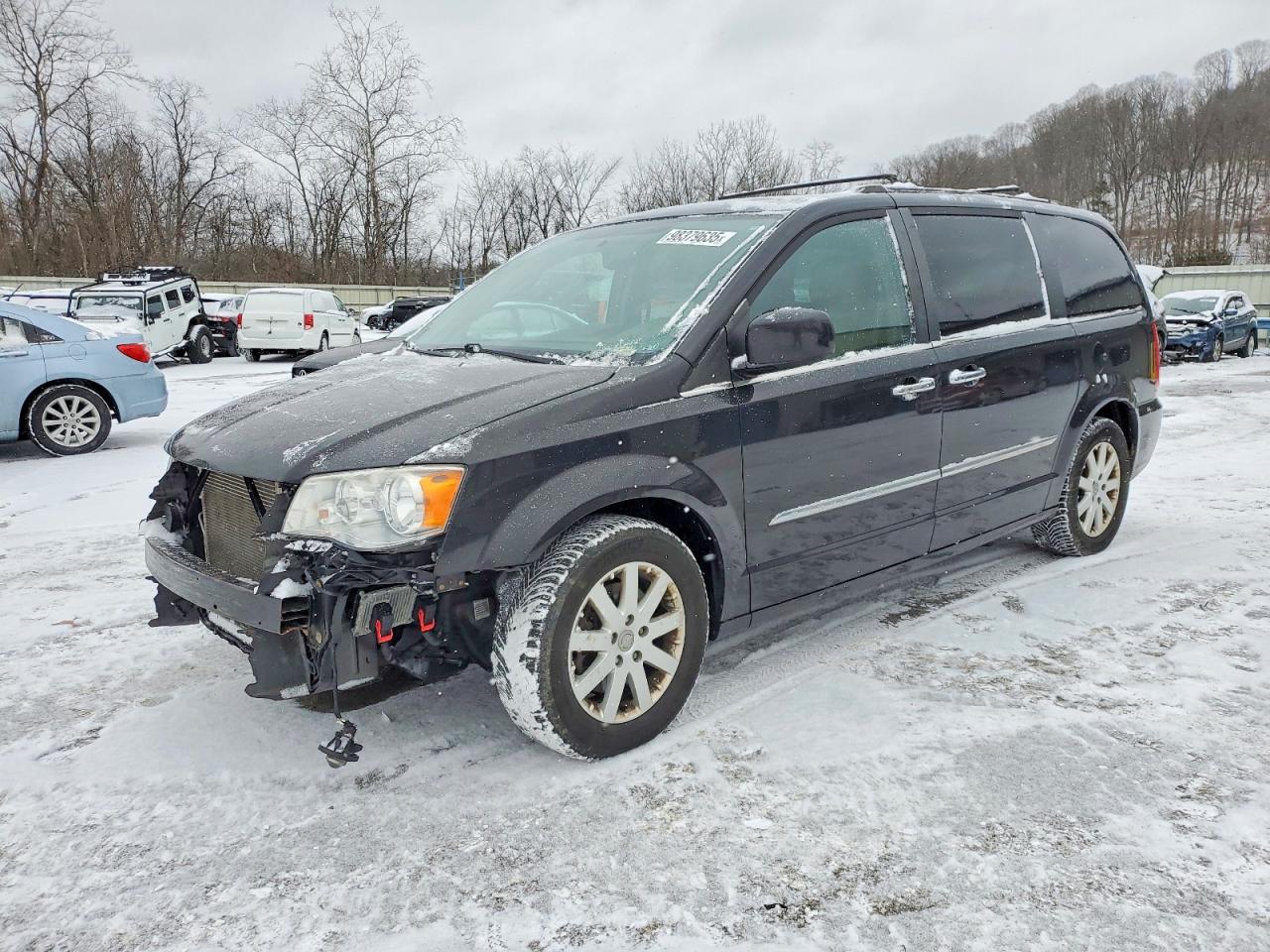 CHRYSLER TOWN & COUNTRY 2014