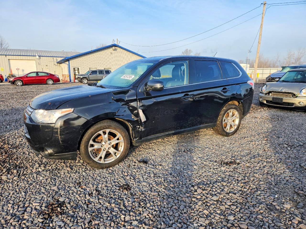 MITSUBISHI OUTLANDER 2014