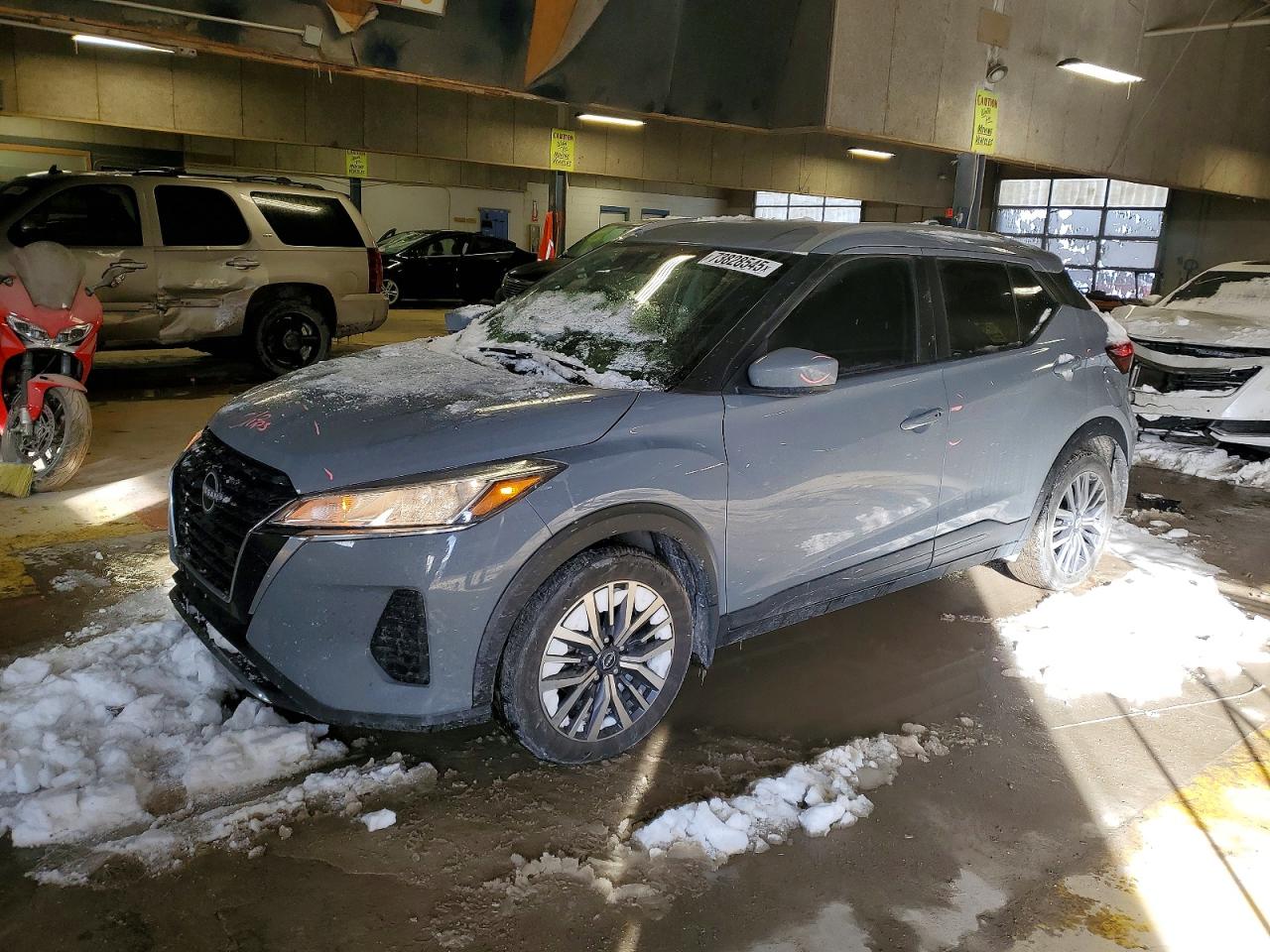 NISSAN KICKS 2023
