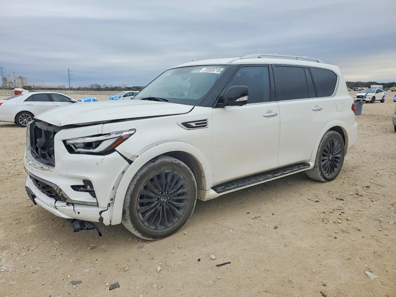 INFINITI QX80 2022