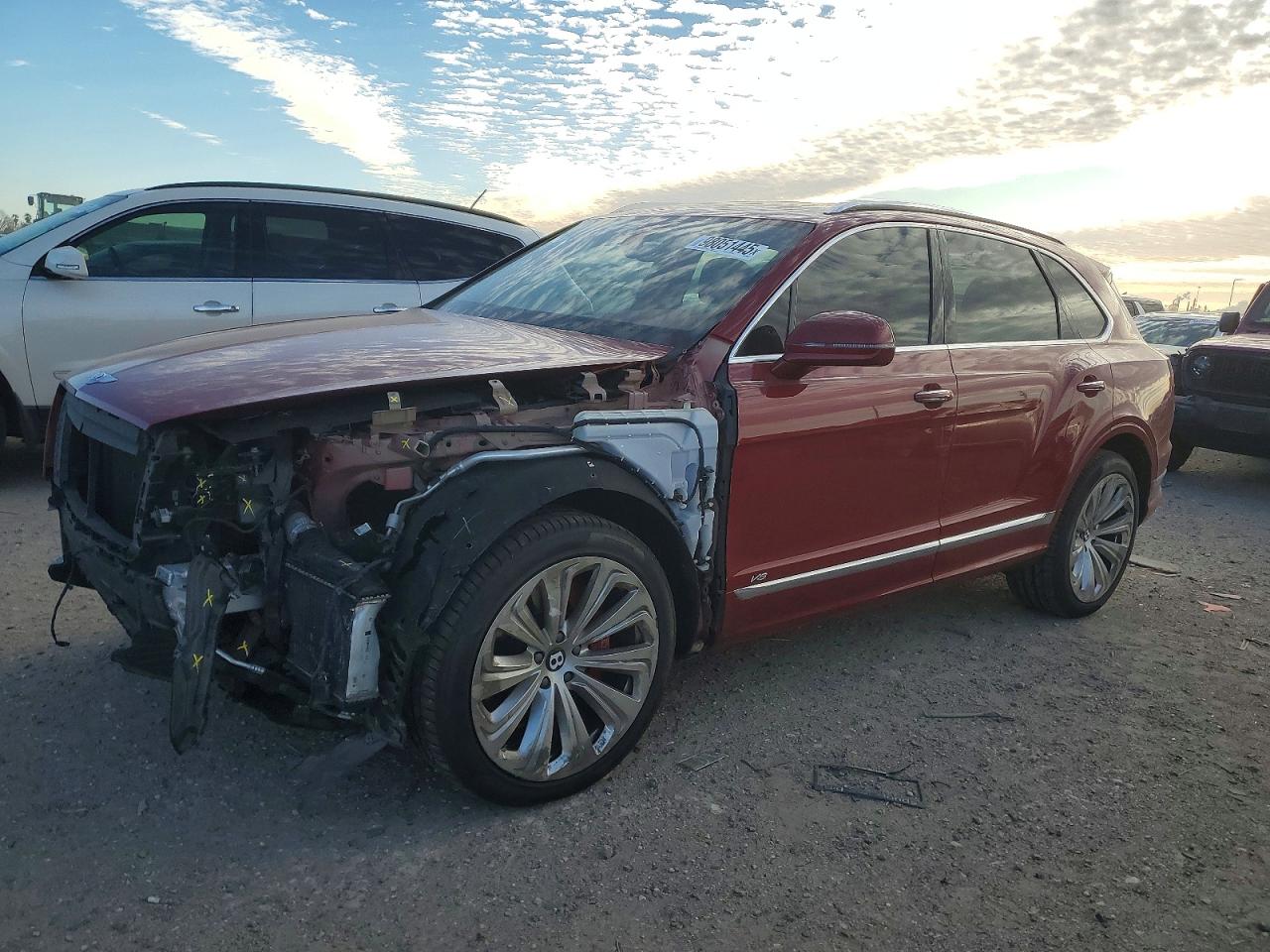 BENTLEY BENTAYGA 2021