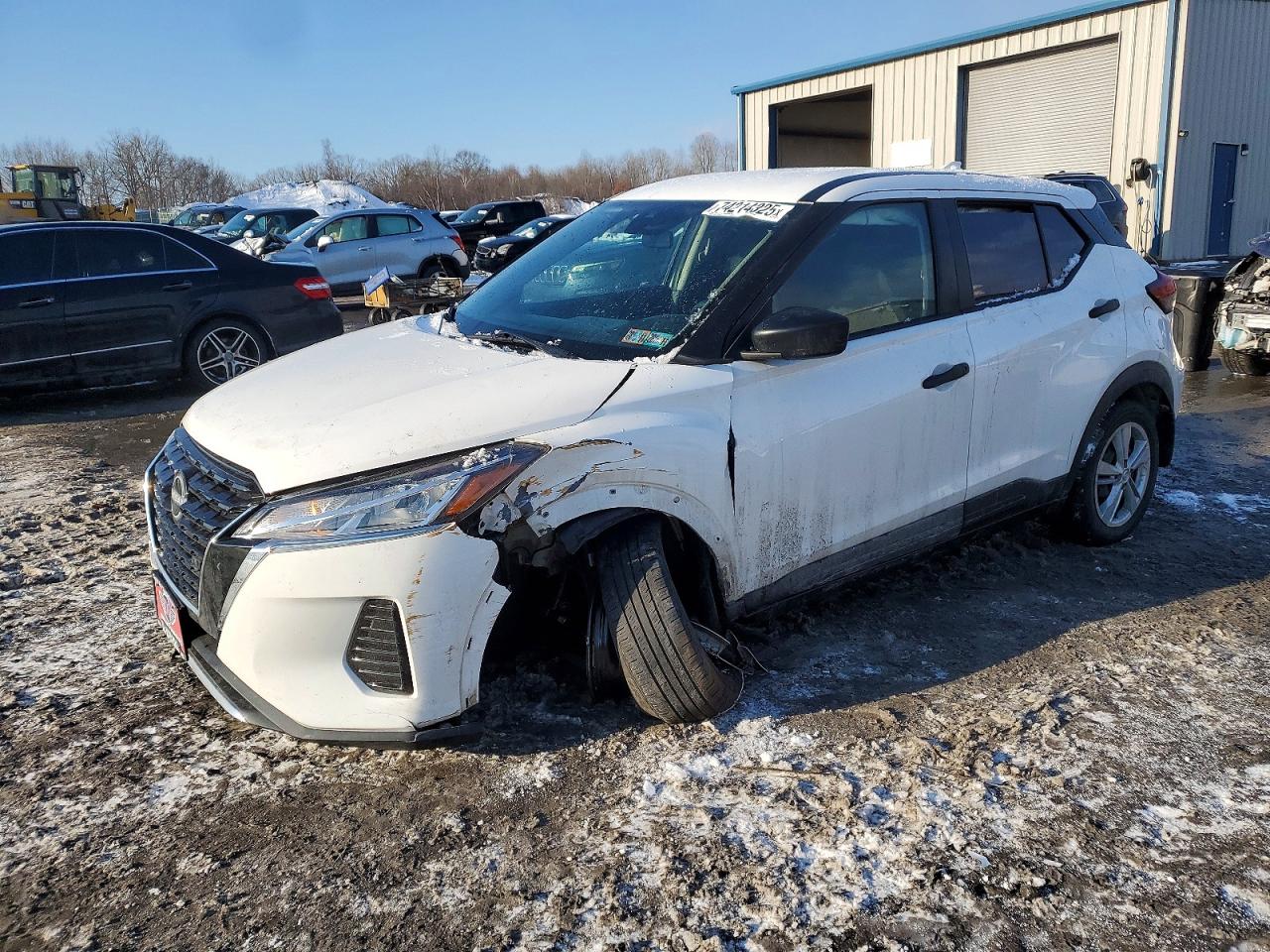 NISSAN KICKS 2022