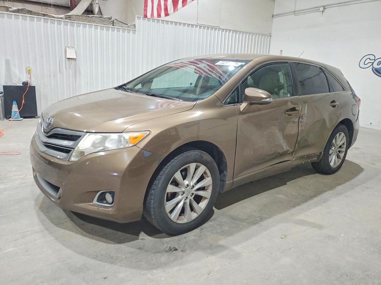 TOYOTA VENZA LE 2013