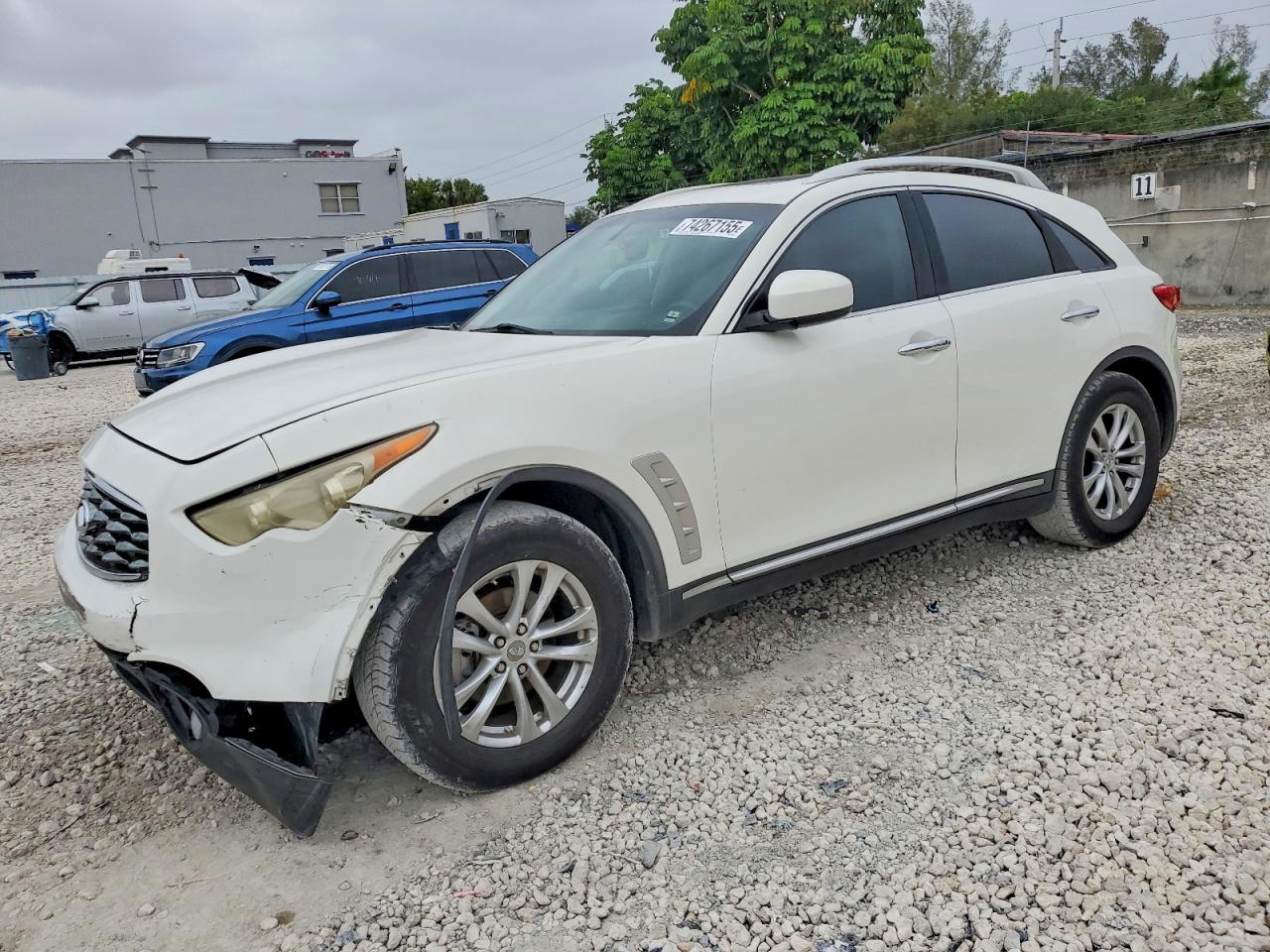 INFINITI FX35 2009