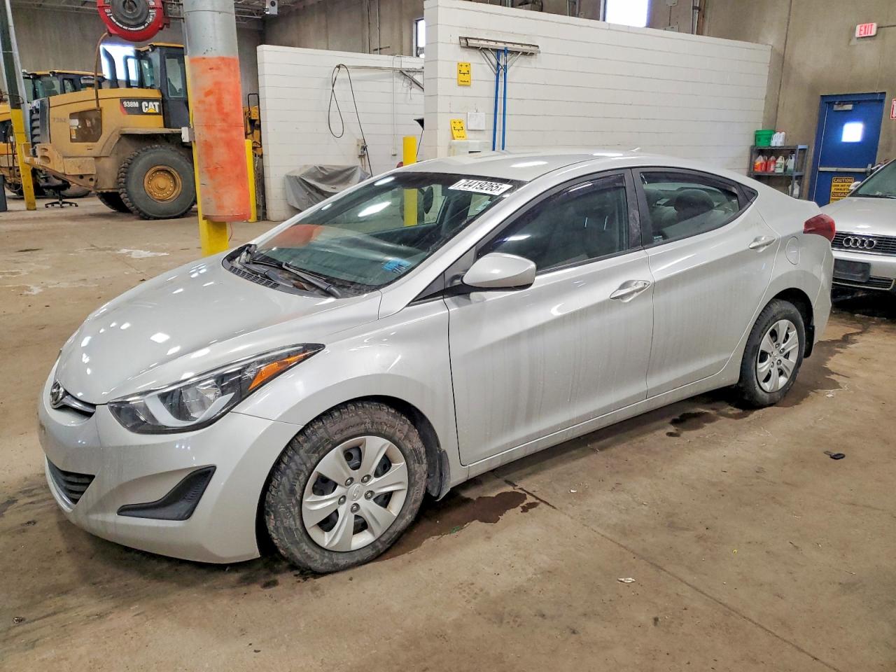 HYUNDAI ELANTRA 2016