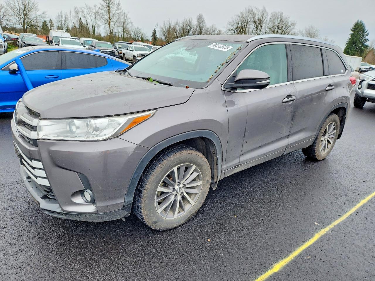TOYOTA HIGHLANDER 2017