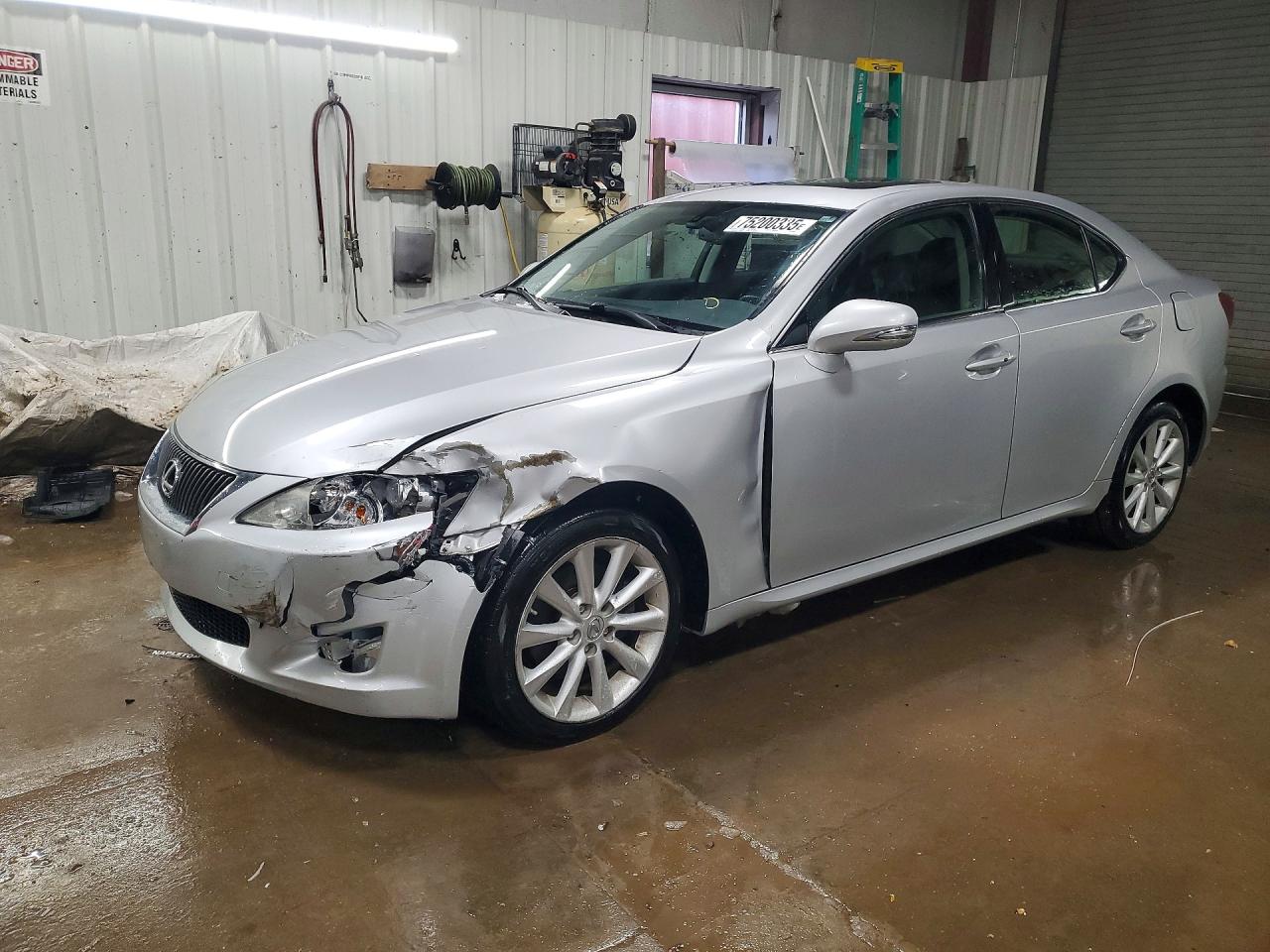 LEXUS IS 2009
