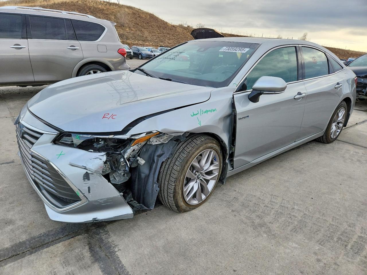 TOYOTA AVALON HYBRID 2019