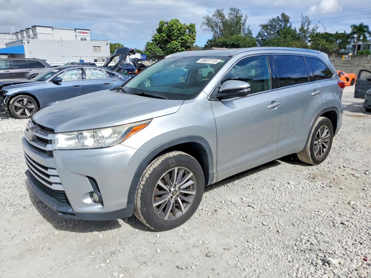 TOYOTA HIGHLANDER 2018