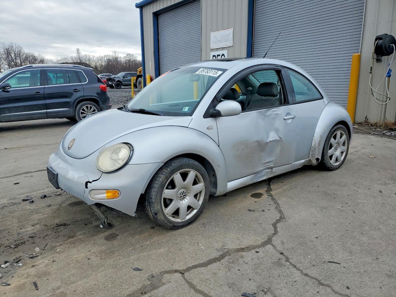 VOLKSWAGEN NEW BEETLE 2003